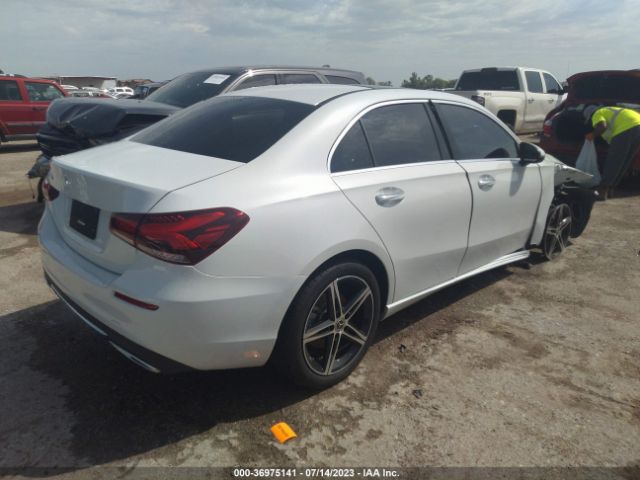 W1K3G4EB1NJ355857 Mercedes-Benz A-class A 220