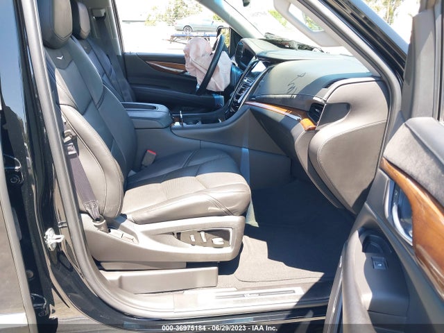 1GYS3HKJ4GR411860 Cadillac Escalade Esv Luxury Collection