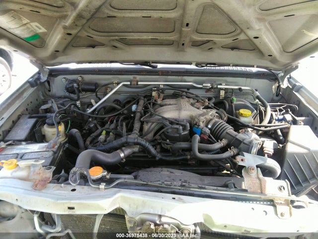 2002 NISSAN XTERRA XE VIN: 5N1ED28YX2C517318