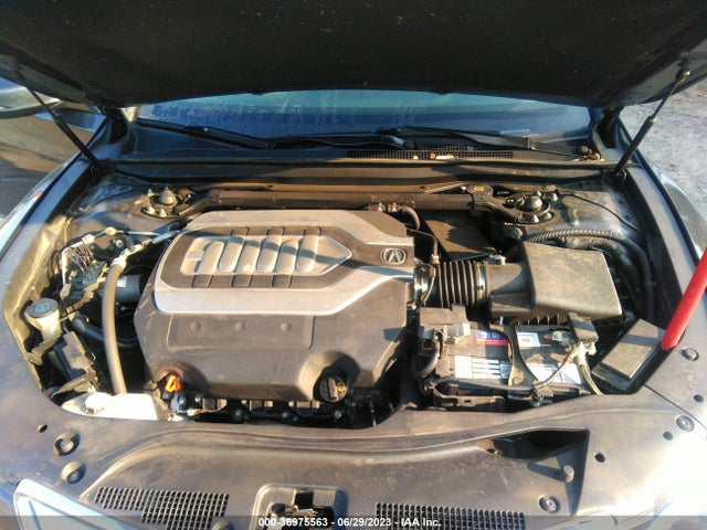 2014 Acura RLX, VIN: JH4KC1F59EC007042