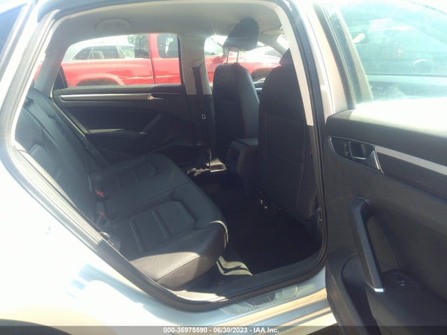 1VWDT7A30HC040886 Volkswagen Passat R-line W/comfort Pkg