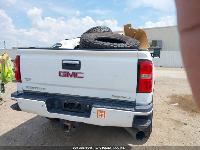 1GT12UE8XGF129486 GMC Sierra 2500hd Denali