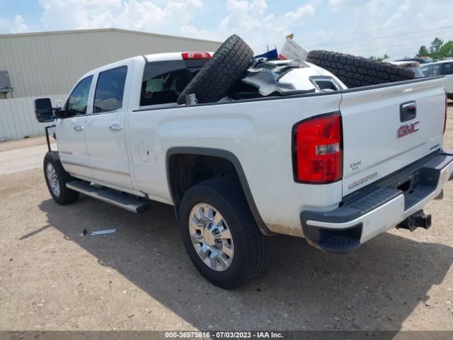 1GT12UE8XGF129486 GMC Sierra 2500hd Denali