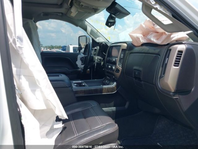 1GT12UE8XGF129486 GMC Sierra 2500hd Denali