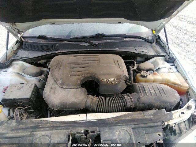 2C3CCAAG4EH305840 Chrysler 300