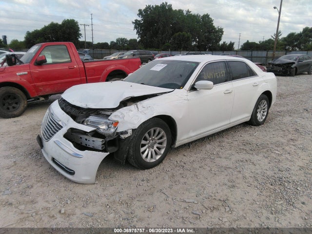 2C3CCAAG4EH305840 Chrysler 300