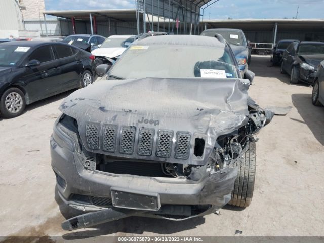 1C4PJLLB8KD384244 Jeep Cherokee Altitude