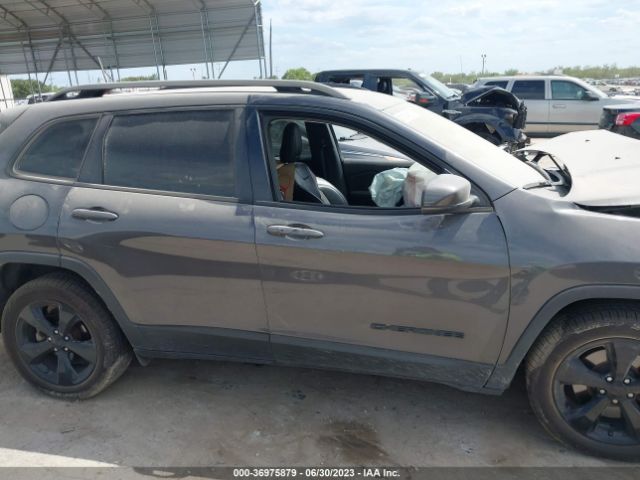 1C4PJLLB8KD384244 Jeep Cherokee Altitude