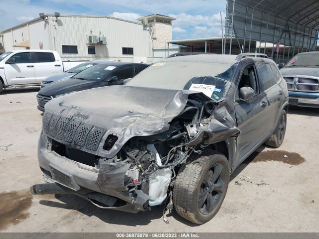 1C4PJLLB8KD384244 Jeep Cherokee Altitude