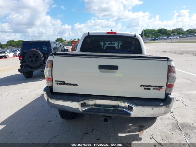 Toyota Tacoma Prerunner 2015 5TFJU4GNXFX078240 Image 16