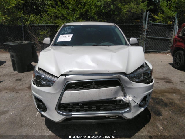 4A4AP3AU8FE055917 Mitsubishi Outlander Sport Es