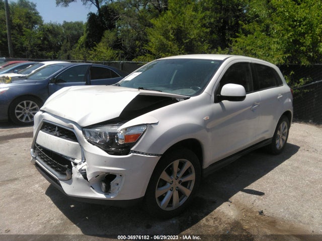 4A4AP3AU8FE055917 Mitsubishi Outlander Sport Es