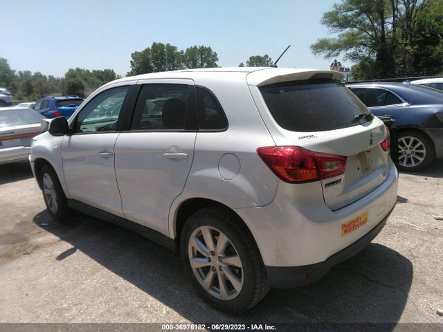 4A4AP3AU8FE055917 Mitsubishi Outlander Sport Es