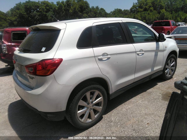 4A4AP3AU8FE055917 Mitsubishi Outlander Sport Es