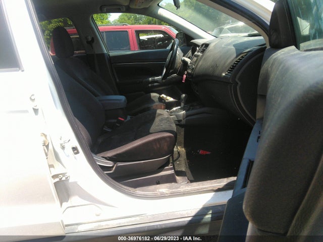 4A4AP3AU8FE055917 Mitsubishi Outlander Sport Es