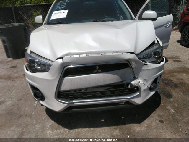 4A4AP3AU8FE055917 Mitsubishi Outlander Sport Es