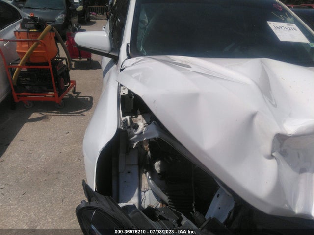 Chevrolet EQUINOX LT 2018 2GNAXJEV4J6116179 Image 5