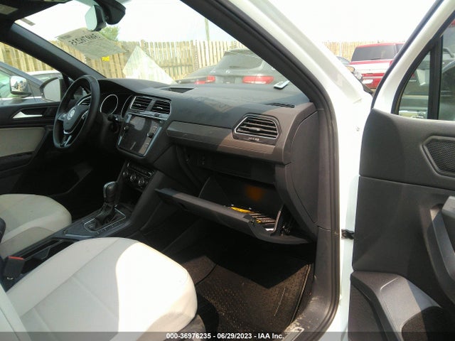 3VV3B7AX1MM159982 Volkswagen Tiguan Se/se R-line Black/sel