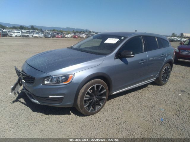 YV440MWM0H1040956 Volvo V60 Cross Country Platinum