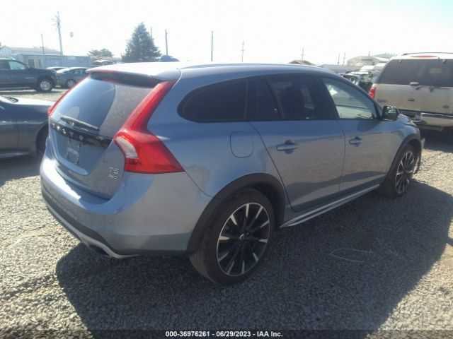 YV440MWM0H1040956 Volvo V60 Cross Country Platinum
