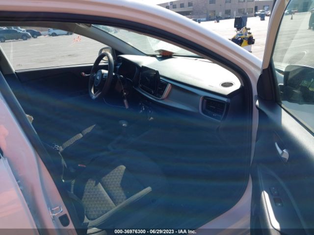 3KPA24AD0ME369901 KIA RIO S