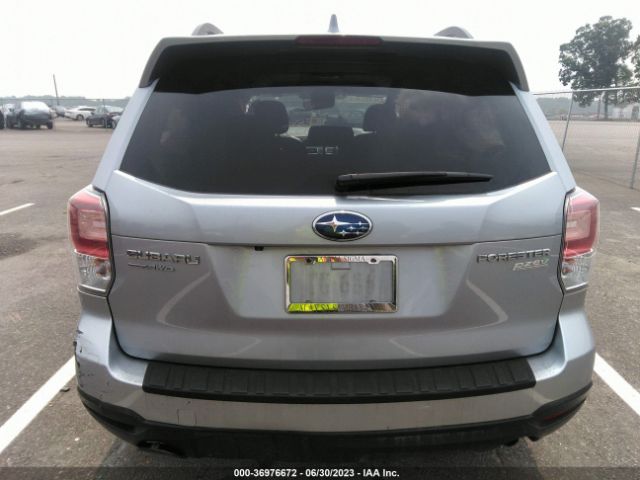 JF2SJAEC8HH485369 Subaru Forester Premium