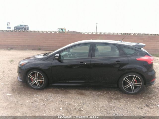 1FADP3L99JL200308 Ford FOCUS ST