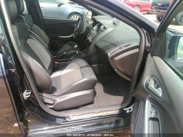 1FADP3L99JL200308 Ford FOCUS ST