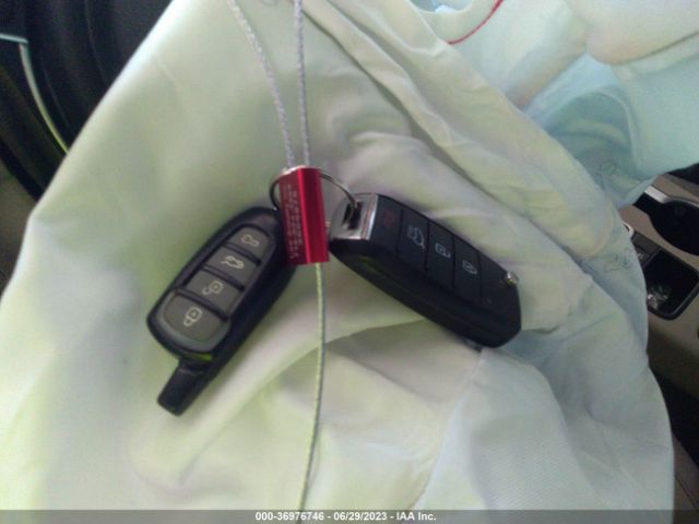 KNDPMCAC1H7199088 KIA Sportage Lx