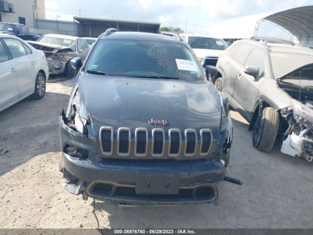 1C4PJLCB8HW507263 Jeep Cherokee Latitude