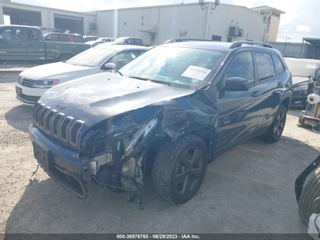 1C4PJLCB8HW507263 Jeep Cherokee Latitude