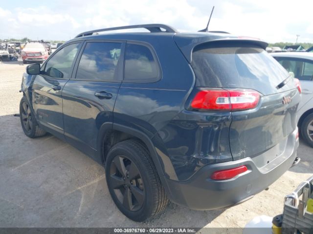 1C4PJLCB8HW507263 Jeep Cherokee Latitude