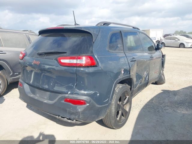 1C4PJLCB8HW507263 Jeep Cherokee Latitude