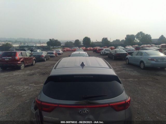 KNDPMCACXH7178899 KIA Sportage Lx