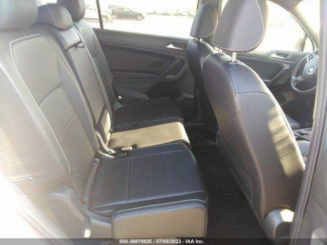 3VV2B7AX4MM133677 Volkswagen Tiguan Se/se R-line Black/sel