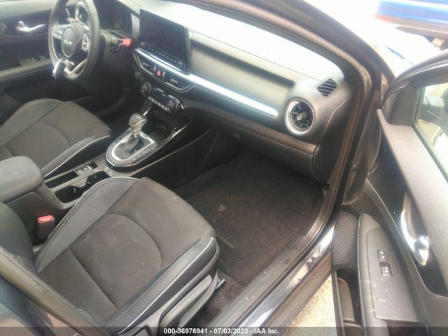 3KPF54AD2PE527477 KIA Forte Gt-line