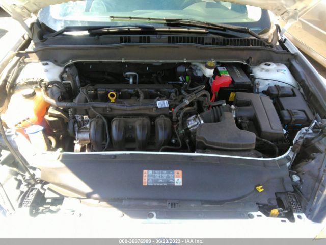 3FA6P0H73JR192061 Ford FUSION SE