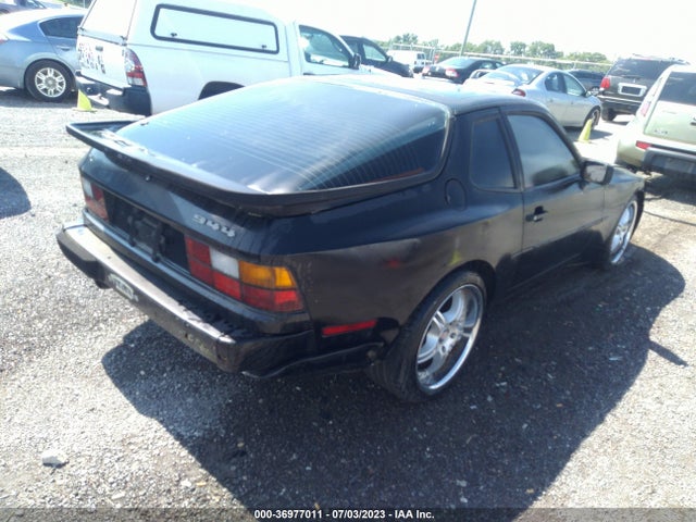 1985 PORSCHE 944 VIN: WP0AA0940FN454297