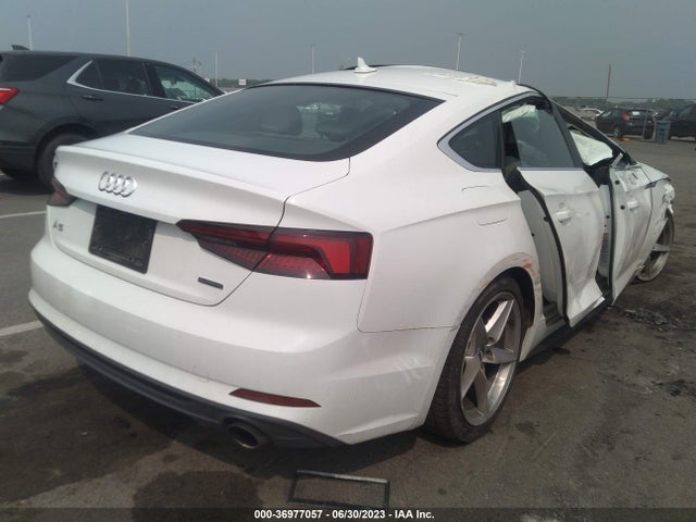 WAUDNCF54KA015571 Audi A5 Sportback Premium