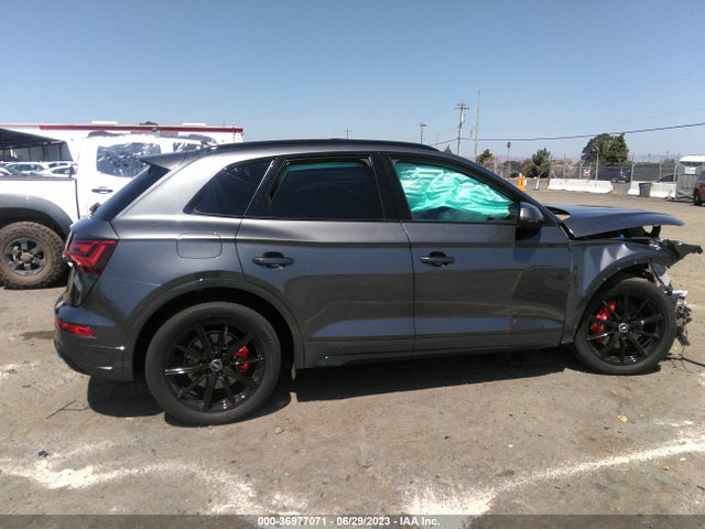2021 Audi Q5, VIN: WA1E2AFY7M2062132