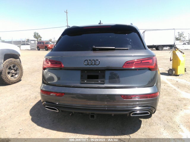 2021 Audi Q5, VIN: WA1E2AFY7M2062132