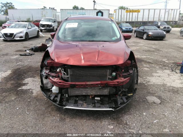 1FMCU9G92GUC33533 Ford ESCAPE SE