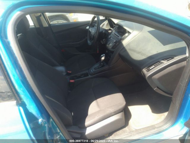 1FADP3K2XFL242062 Ford FOCUS SE
