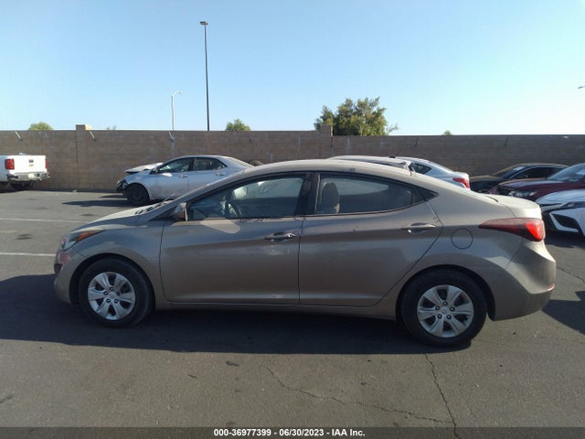 Hyundai ELANTRA SE 2016 5NPDH4AE2GH770208 Image 6