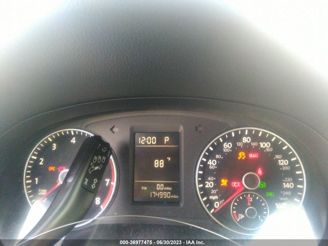 1VWAT7A3XEC047519 Volkswagen Passat Wolfsburg Ed