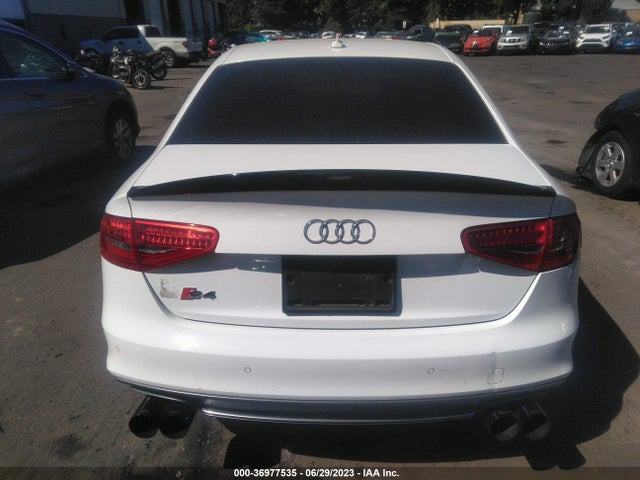 2015 Audi S4, VIN: WAUBGAFLXFA050447