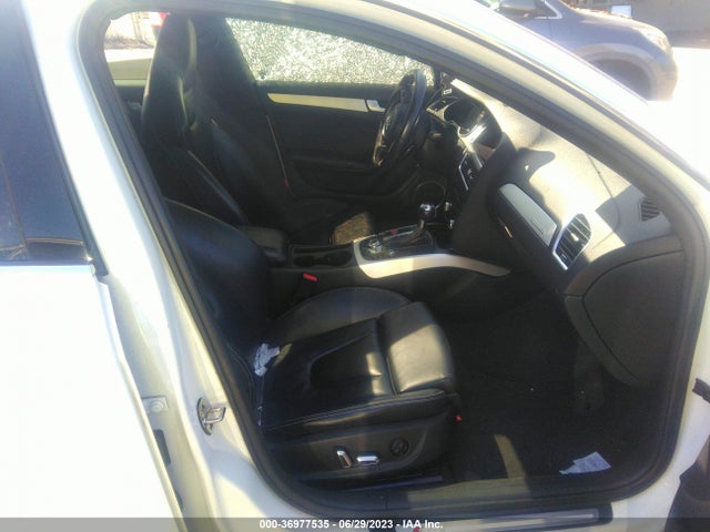 2015 Audi S4, VIN: WAUBGAFLXFA050447