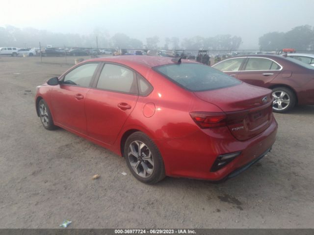 3KPF24ADXME262697 KIA Forte Lxs