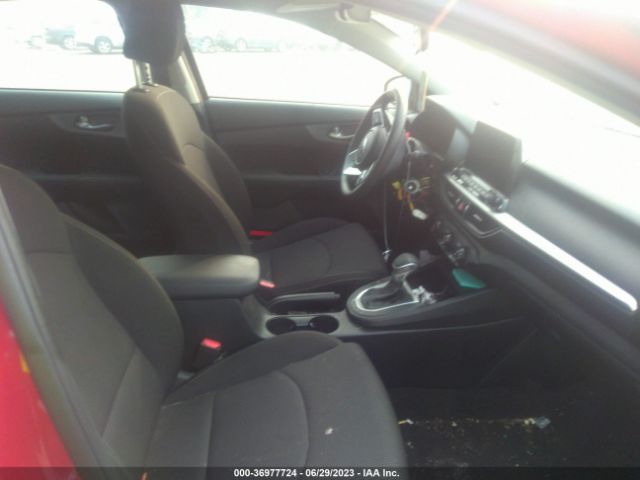 3KPF24ADXME262697 KIA Forte Lxs