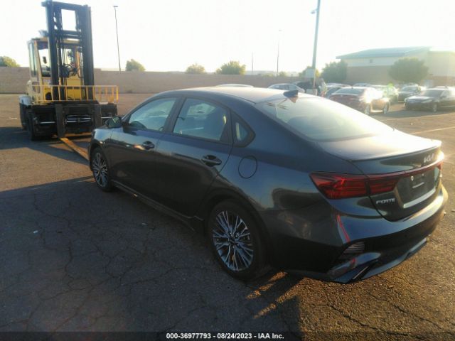 3KPF54AD2NE505315 KIA Forte Gt-line